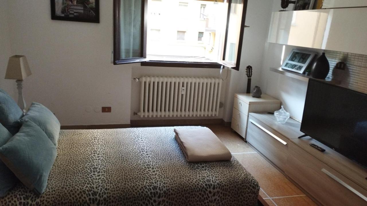Appartamento Spazioso In Mazzini Bologna Ngoại thất bức ảnh